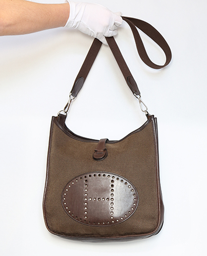 Evelyne I Veau Evercalf Leather/Toile in Ebene, front view